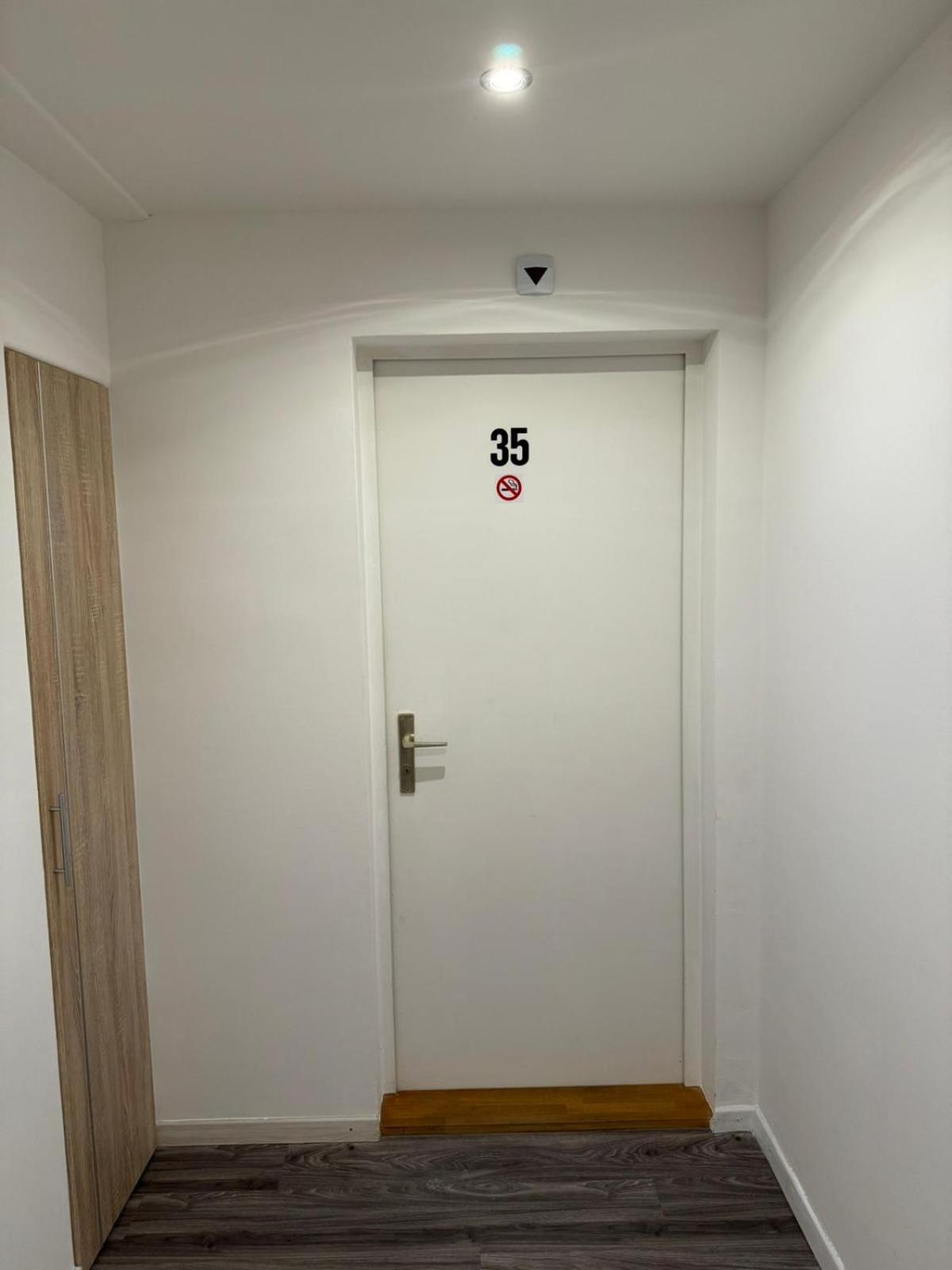 Haus Zum Ruetli Διαμέρισμα Τσουρ Δωμάτιο φωτογραφία